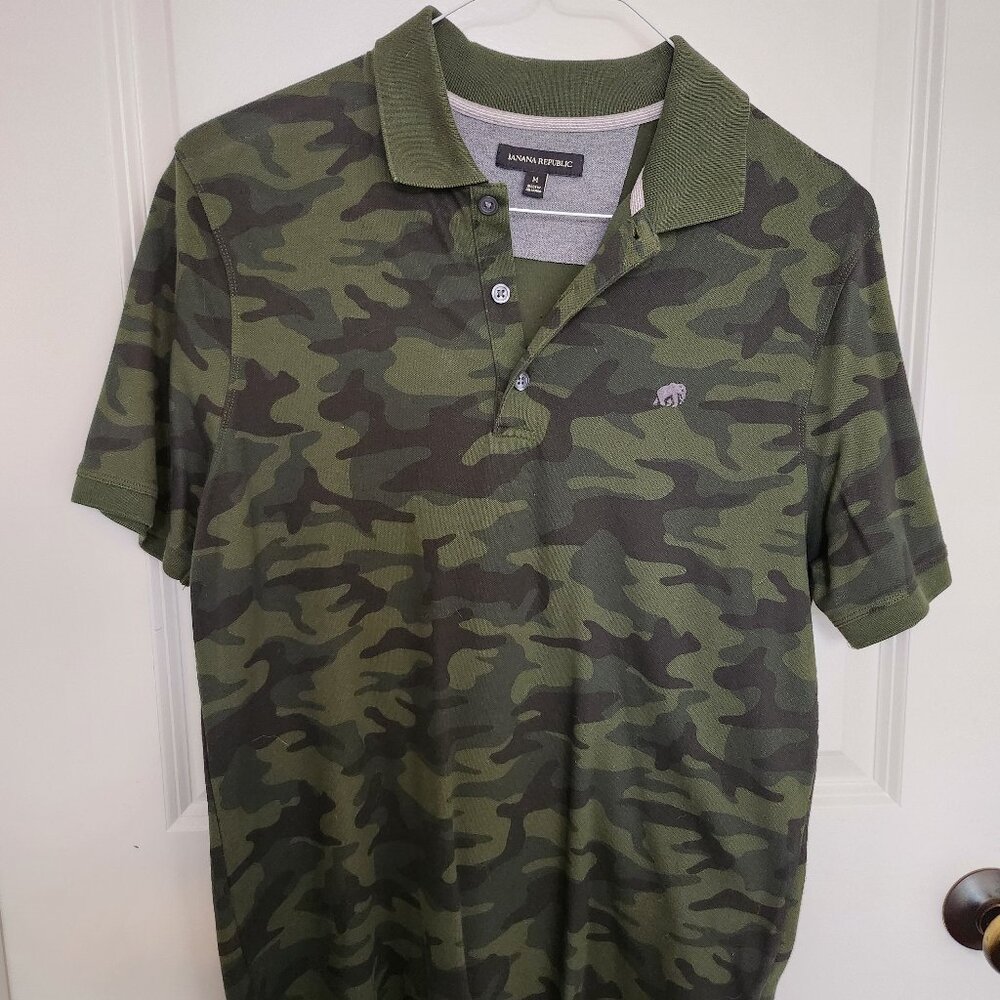 Banana Republic Camoflauge Polo - Size M